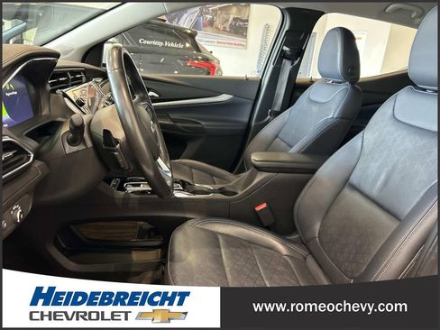 Used 2022 Chevrolet Bolt EUV LT w/ Convenience Package image 13