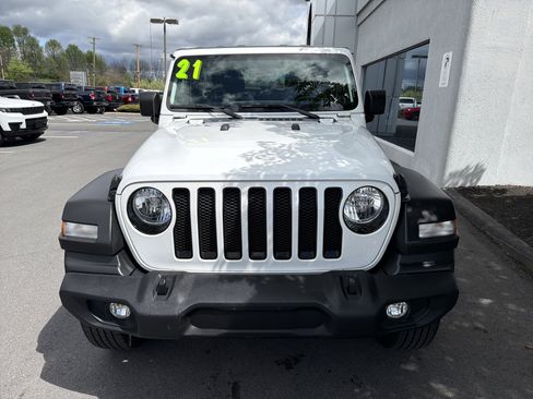 Used 2021 Jeep Wrangler Unlimited Sport AWD/4WD image 9