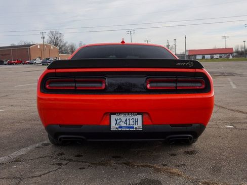 Used 2021 Dodge Challenger SRT Hellcat image 5
