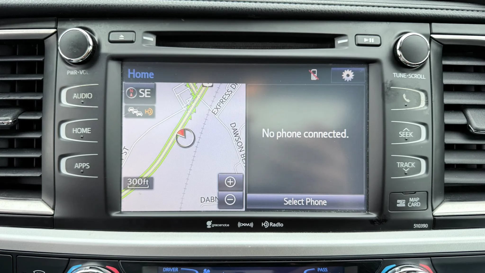 Used 2019 Toyota Highlander XLE AWD/4WD image 22