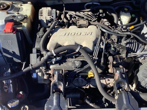 Used 2003 Buick Century Custom FWD image 9