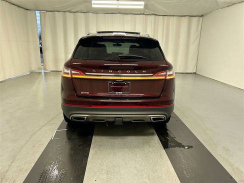 Used 2022 Lincoln Nautilus Reserve w/ Luxury Package image 22