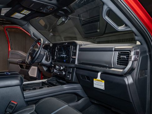 Used 2025 Ford F350 Platinum image 21