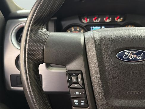 Used 2014 Ford F150 Raptor w/ Equipment Group 801A Luxury image 31