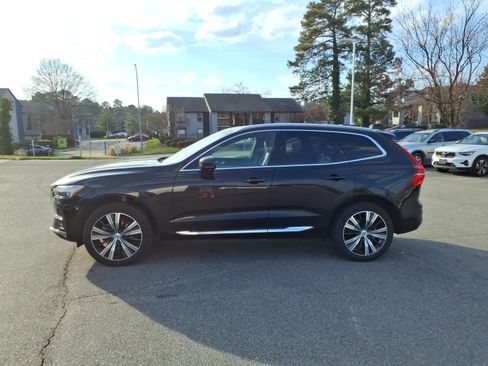 Used 2022 Volvo XC60 B5 Inscription w/ Protection Package Premier FWD image 8