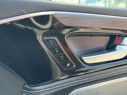 Used 2023 Acura MDX SH-AWD w/ Advance Package image 34