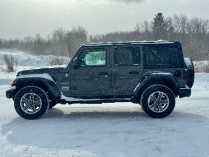 Used 2021 Jeep Wrangler Unlimited Sahara w/ Uconnect 4C Nav & Sound Group