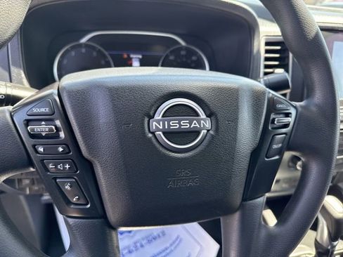 Used 2024 Nissan Frontier SV RWD image 17