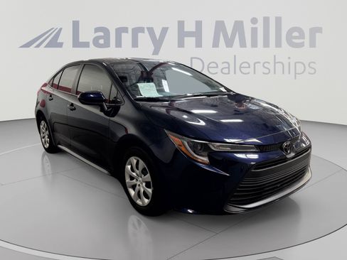 Used 2026 Toyota Corolla LE FWD image 7