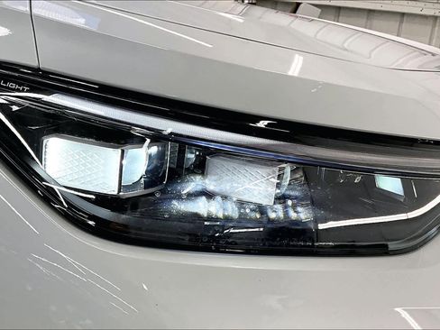 New 2026 Volkswagen Tiguan SEL R-Line image 33