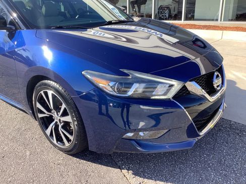 Used 2018 Nissan Maxima Platinum image 11