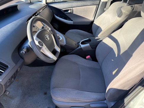 Used 2013 Toyota Prius Two image 14