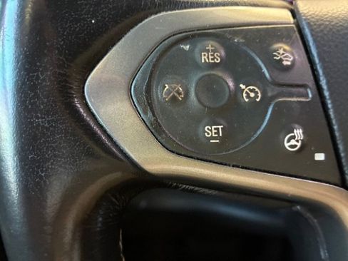 Used 2018 Chevrolet Silverado 1500 LTZ Z71 w/ LTZ Plus Package AWD/4WD image 16