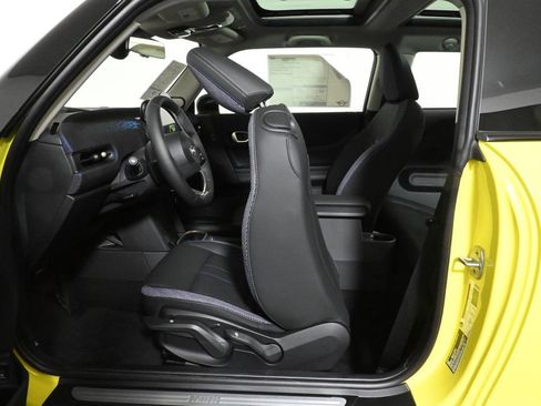 Used 2025 MINI Cooper S image 32