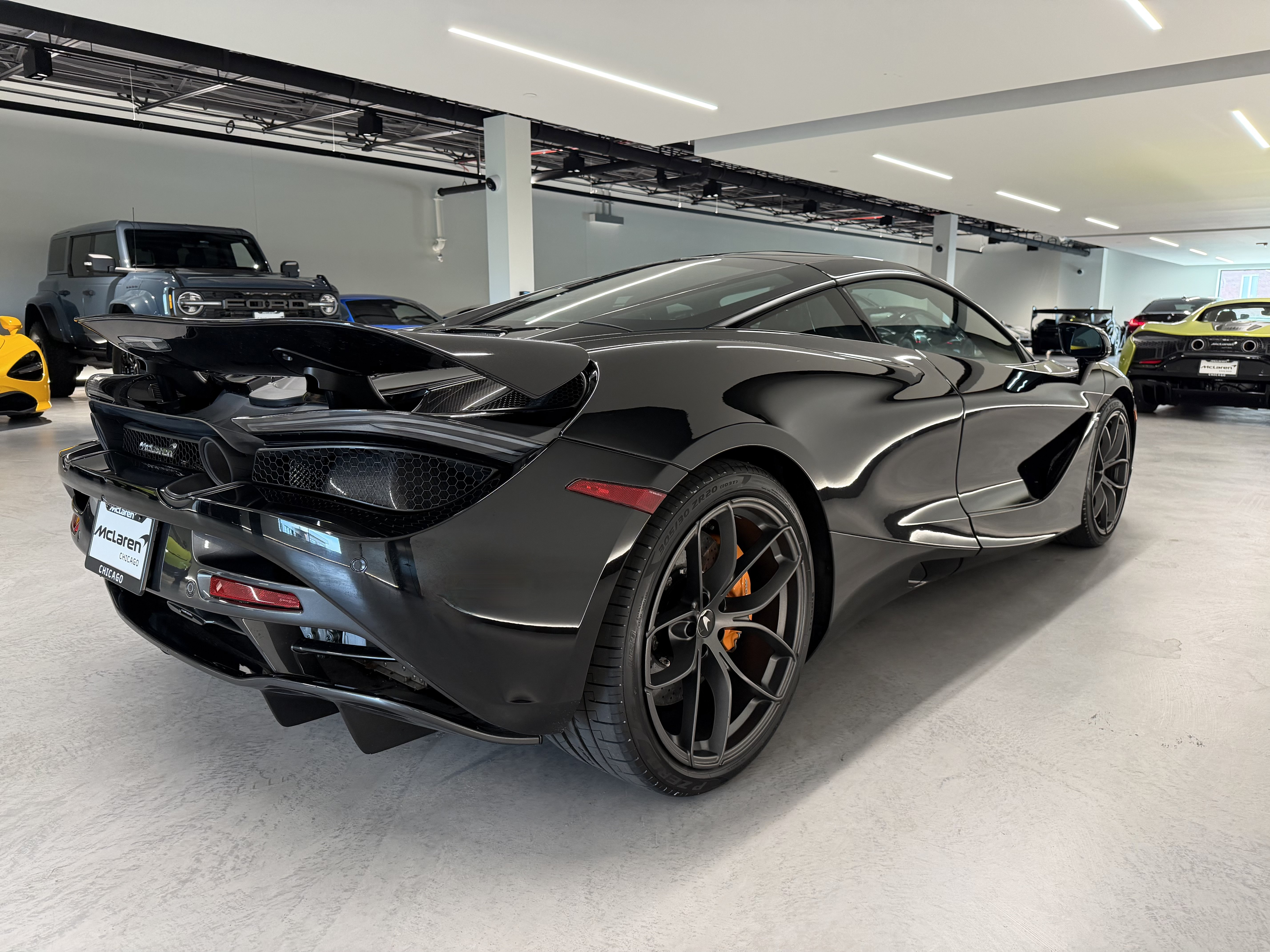 Used 2020 McLaren 720S Performance RWD image 5