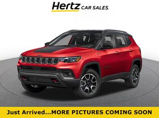 Used 2025 Jeep Compass Trailhawk AWD/4WD video 1