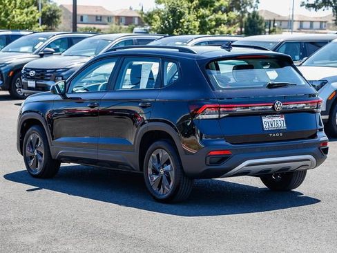 Used 2025 Volkswagen Taos S FWD image 2