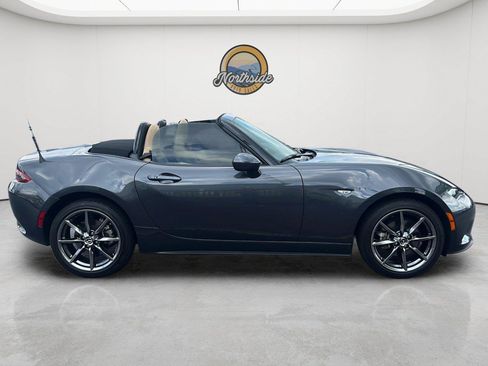 Used 2016 MAZDA MX-5 Miata Grand Touring RWD image 4