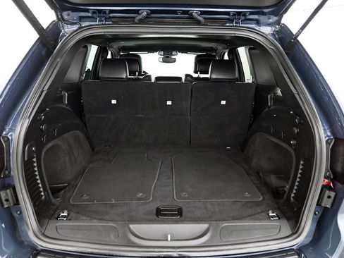 Used 2020 Jeep Grand Cherokee Limited w/ Premium Lighting Group image 32