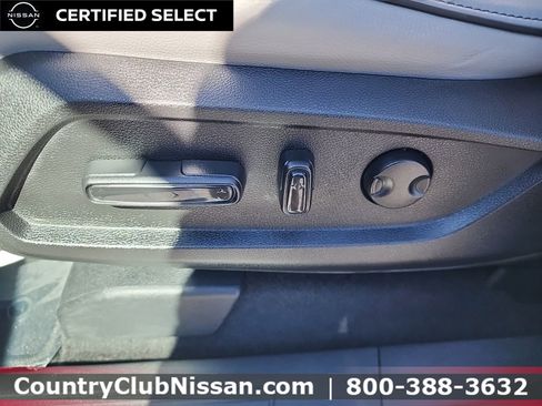 Used 2023 Honda Pilot Elite image 12