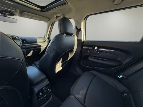 Used 2017 MINI Cooper Clubman S image 23