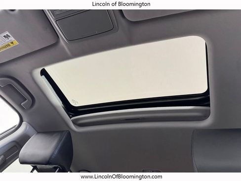 Used 2022 Honda CR-V Touring image 20