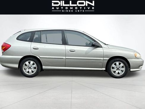 Used 2002 Kia Rio Cinco FWD image 3