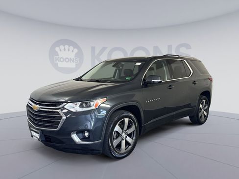 Used 2018 Chevrolet Traverse LT AWD/4WD image 1