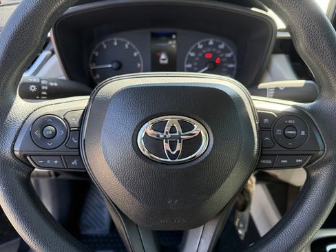 Certified 2024 Toyota Corolla Cross L AWD/4WD image 31