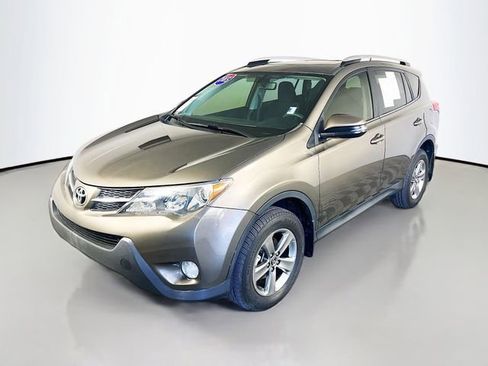 Used 2015 Toyota RAV4 XLE image 4