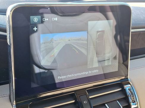 Used 2019 Lincoln Navigator Reserve image 21