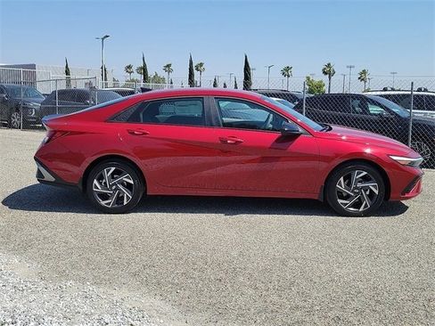 New 2025 Hyundai Elantra Sport image 22