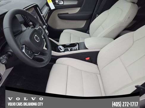 New 2026 Volvo XC40 B5 Ultra w/ Protection Package Premier AWD/4WD image 12