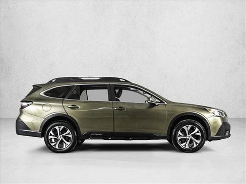 Used 2021 Subaru Outback Limited image 4