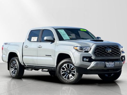 Used 2020 Toyota Tacoma TRD Sport w/ Technology Package image 1