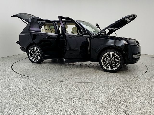 New 2027 Land Rover Range Rover Long Wheelbase SE AWD/4WD image 10