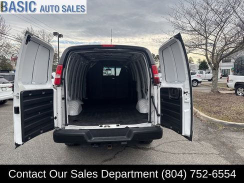 Used 2019 GMC Savana 3500 Work Van w/ Driver Convenience Package image 8