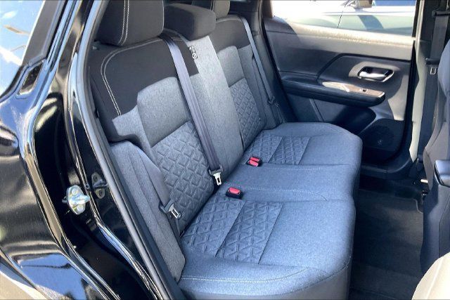 Certified 2025 Nissan Kicks SV FWD image 26