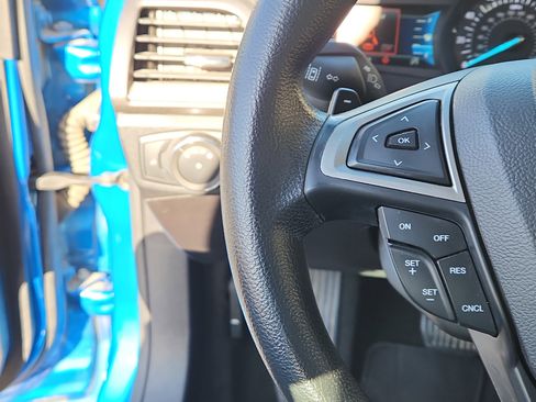 Used 2019 Ford Fusion SE image 25