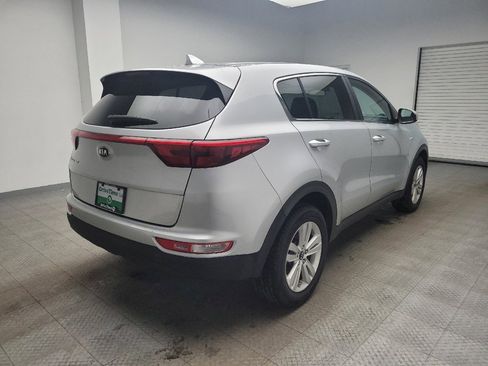 Used 2017 Kia Sportage LX image 10