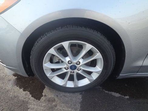 Used 2020 Ford Fusion SE image 14