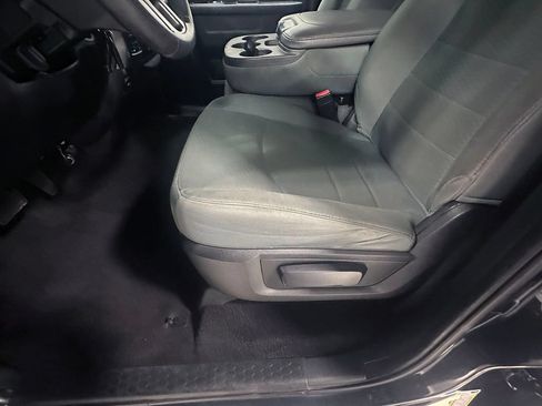 Used 2017 RAM 1500 Express AWD/4WD image 18
