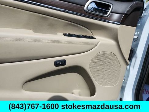 Used 2015 Jeep Grand Cherokee Overland RWD image 14