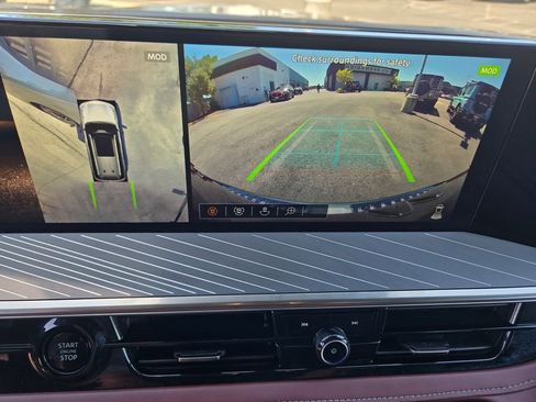 Used 2025 INFINITI QX80 Autograph w/ Autograph Exterior Package AWD/4WD image 18