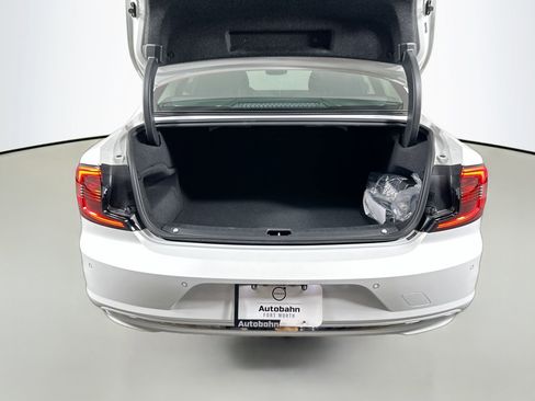 New 2025 Volvo S90 T8 Ultra image 30