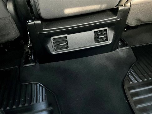 Used 2023 Chevrolet Silverado 1500 Custom Trail Boss image 30