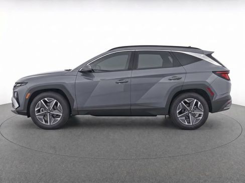 Used 2025 Hyundai Tucson SEL FWD image 4