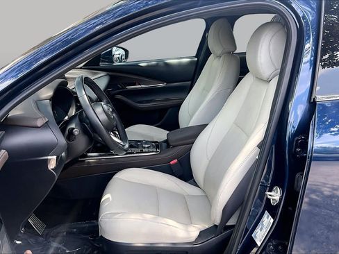 Used 2020 MAZDA CX-30 AWD w/ Premium Package image 9