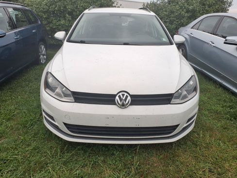 Used 2015 Volkswagen Golf S FWD image 2