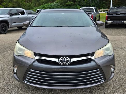 Used 2015 Toyota Camry LE FWD image 9